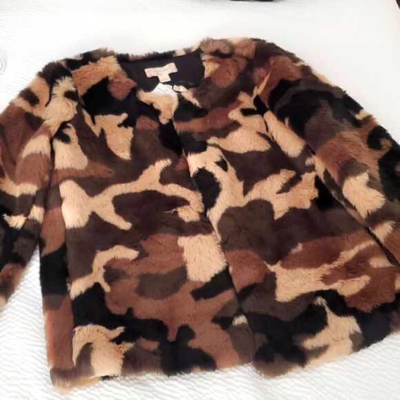 ✨️Band of Gypsies faux fur Camo Jacket, size Small, NWT ✨️ - Picture 7 of 8